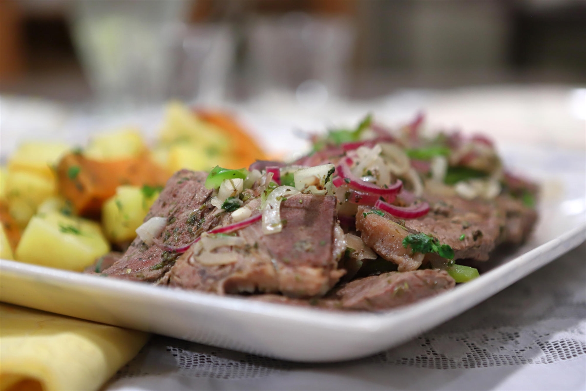 Bistec con Papas y Cebolla El Gourmet Bistec con Papas y Cebolla El Gourmet