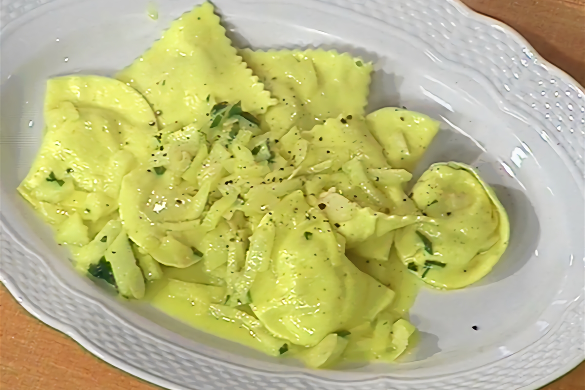 Ravíoli con zucca e mele verdí ( Ravioles de calabaza con manzanas