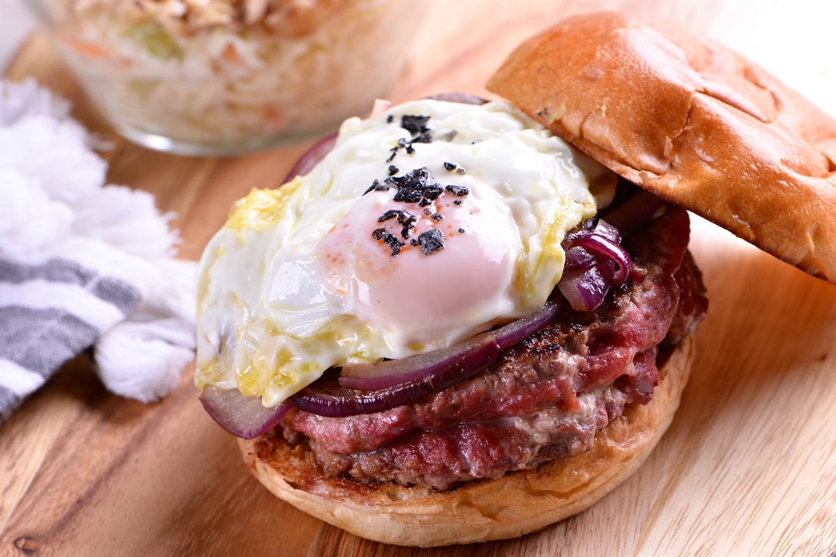 Hamburguesa con Huevo El Gourmet Hamburguesa con Huevo El Gourmet